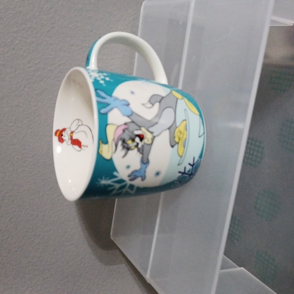 Tom & Jerry Vintage Veroni winter Snowman scene mug TM  Turner Entertainment s10 - Picture 5 of 9